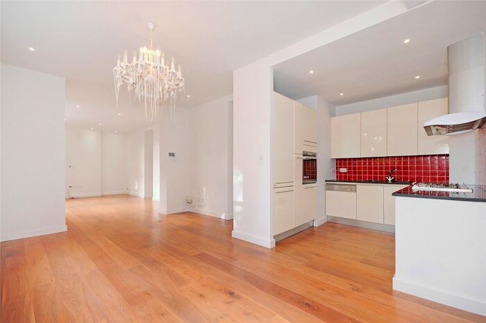 2 Bedroom Terraced House To Rent In Ovington Square, Knightsbridge, SW3