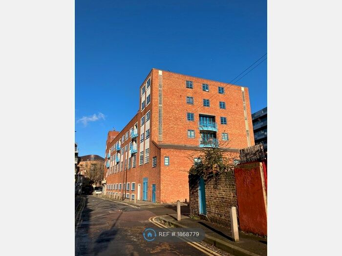 2 Bedroom Flat To Rent In Vanbrugh Hill, London, SE10
