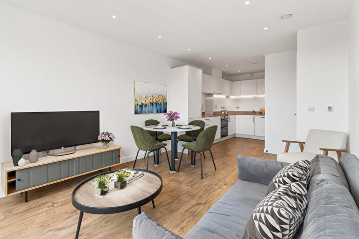 1 Bedroom Flat To Rent In Killick Way, London, E1