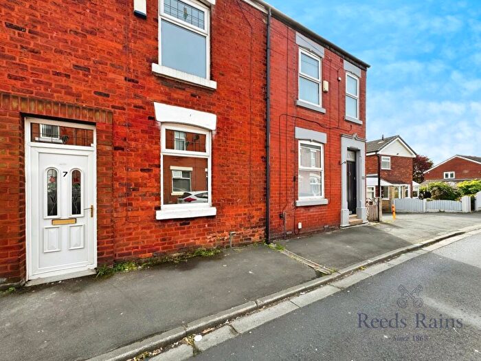 3 Bedroom Terraced House To Rent In Duke Street, Bamber Bridge, Preston, Lancashire, PR5