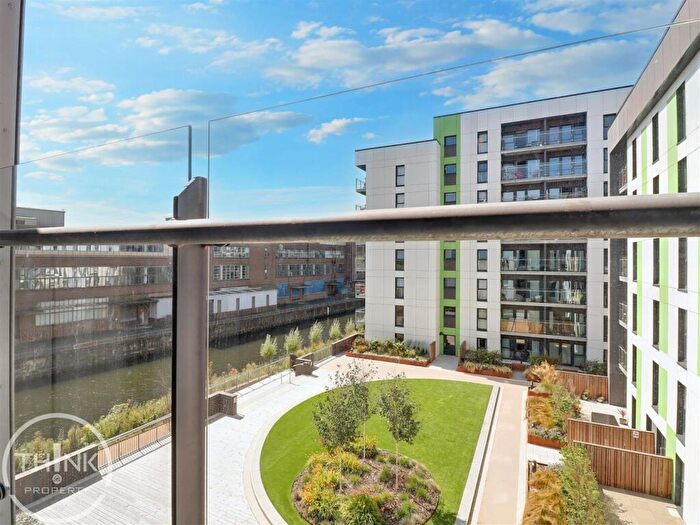 2 Bedroom Apartment To Rent In Canary Quay, Norwich, NR1