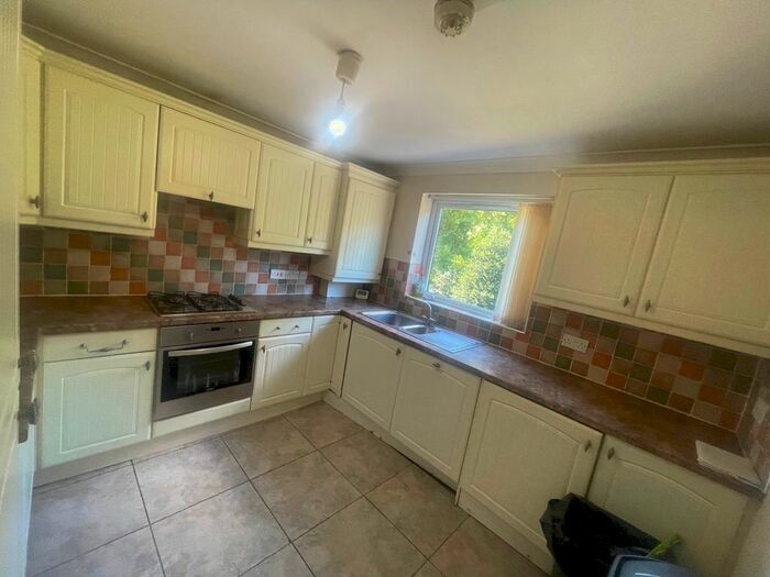 2 Bedroom Flat To Rent In Adare Drive, Coventry, CV3