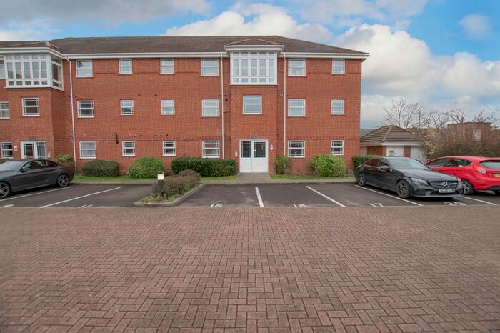 2 Bedroom Flat To Rent In William Panter Court, Eastleigh SO50