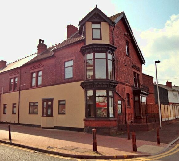 3 Bedroom Flat To Rent In Bearwood Road, Bearwood, Smethwick, B66