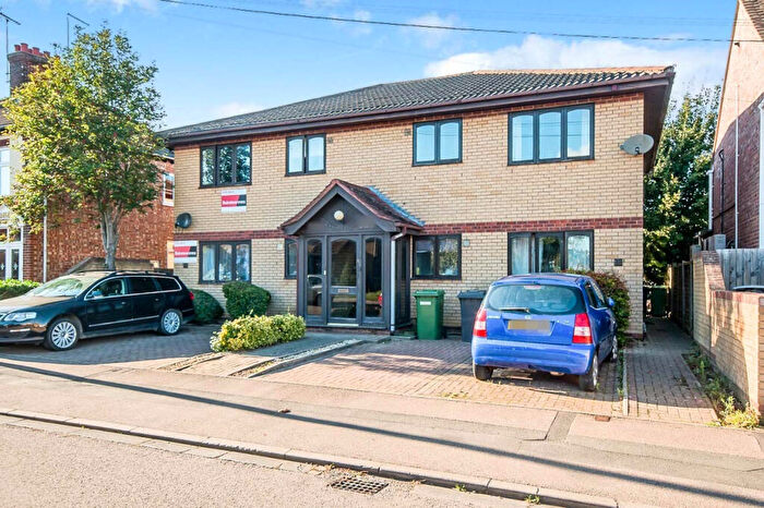 1 Bedroom Apartment To Rent In Willow Court, Marholm Road, Peterborough, PE4