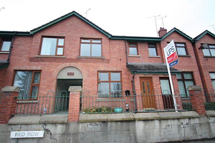 3 Bedroom Town House To Rent In Red Row, Ballynahinch, BT24