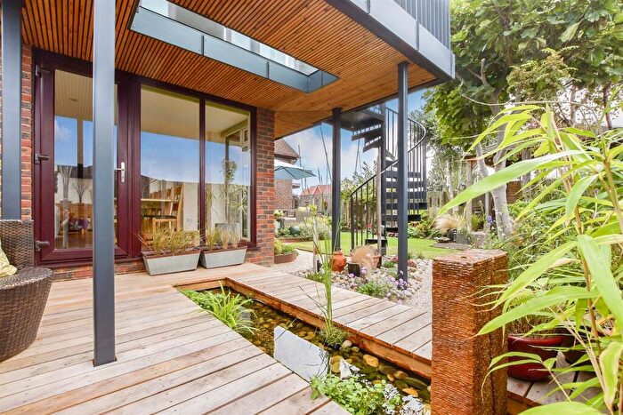 5 Bedroom Detached House For Sale In Hengist Road, Birchington, Kent, CT7