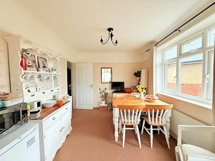 2 Bedroom Detached Bungalow To Rent In Northlands Close, Totton, SO40
