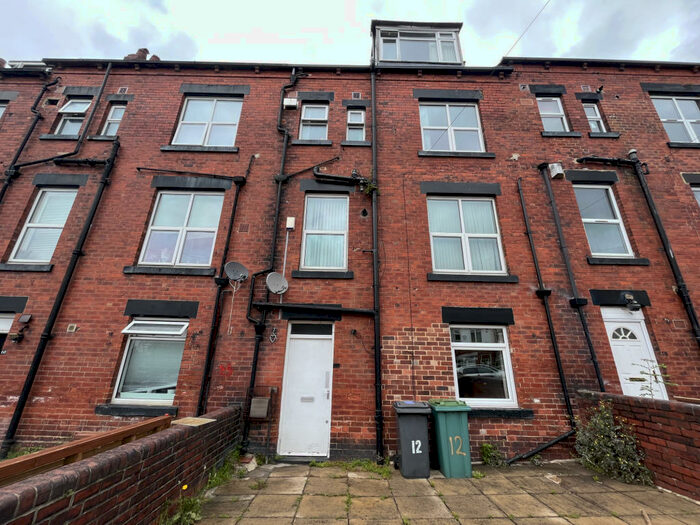 1 Bedroom Apartment To Rent In Manor Terrace, Leeds, West Yorkshire, LS6