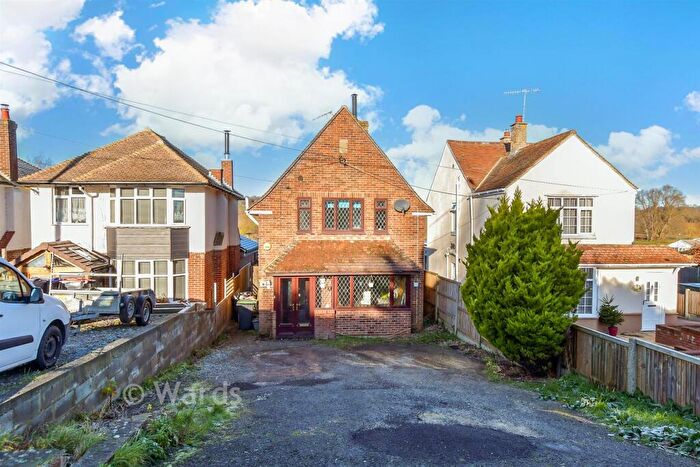 3 Bedroom Detached House For Sale In Ashford Road, Canterbury, Kent, CT1