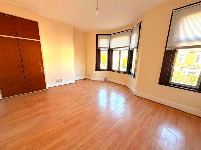 4 Bedroom Terraced House To Rent In Morley Road, London, E10