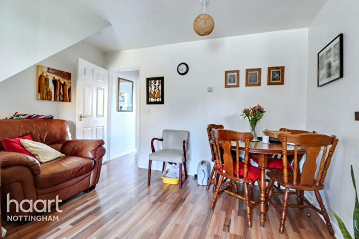 3 Bedroom Semi-Detached House For Sale In Mount Heights, New Basford, NG7