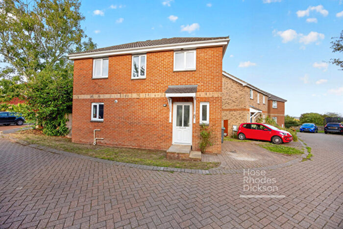 3 Bedroom Detached House For Sale In The Hayloft, Ryde, Isle Of Wight, PO33