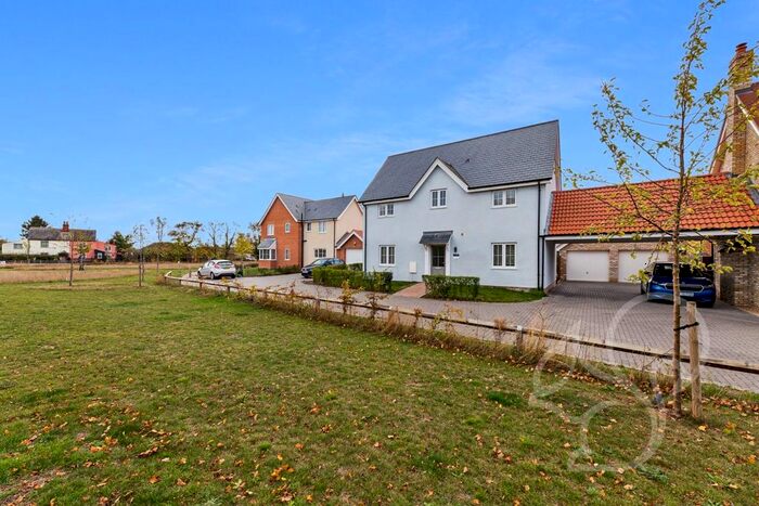 3 Bedroom Detached House For Sale In Pippin Drive, Boxted, Colchester, CO4