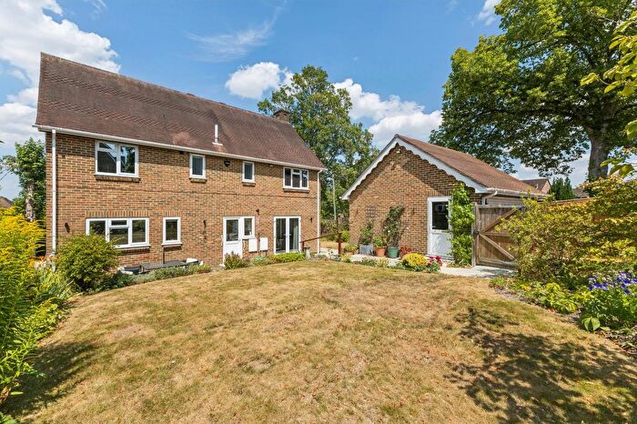 4 Bedroom Detached House For Sale In Alresford Road, Winchester, Hampshire, SO23