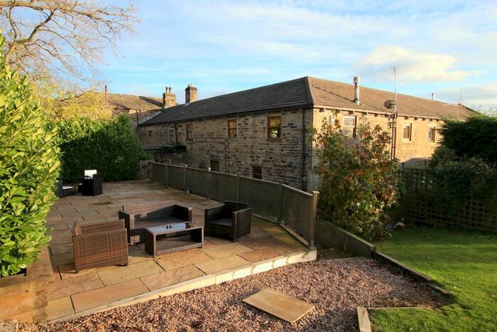 3 Bedroom Barn Conversion For Sale In Halifax Road, Penistone, Sheffield S36