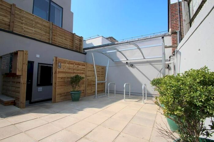 Studio To Rent In Hampton Place, Brighton, BN1