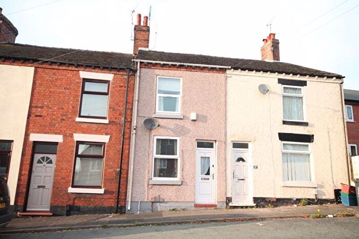 3 Bedroom Terraced House To Rent In Heathcote Street, Chesterton, ST5