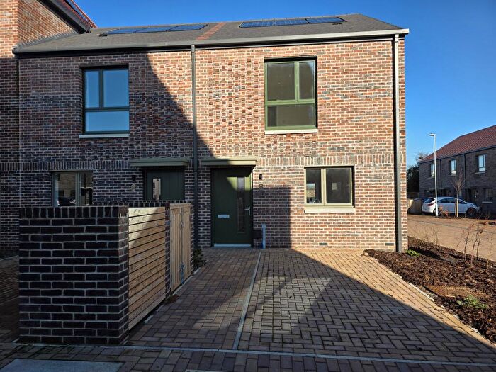 3 Bedroom House To Rent In Railton Way, Swindon, SN3