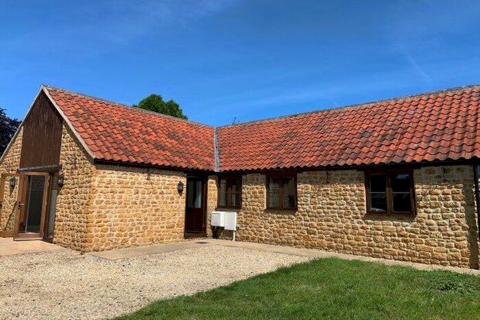 3 Bedroom Property To Rent In South Street, Castle Cary, BA7