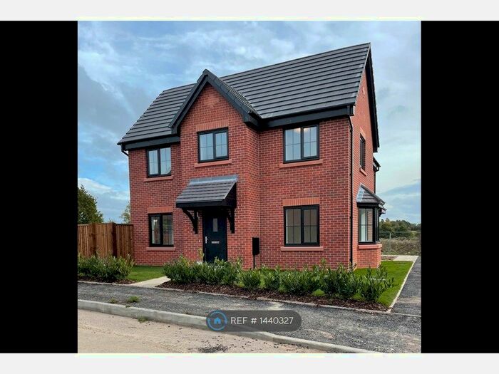 3 Bedroom Semi-Detached House To Rent In Silk Mill Street, Boothstown, M28