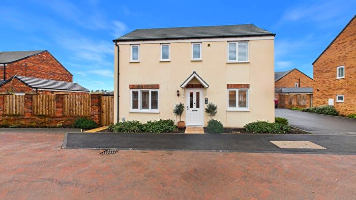 3 Bedroom Detached House For Sale In Herringbone Drive, Doncaster, South Yorkshire, DN4