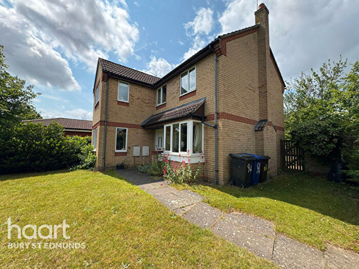 4 Bedroom Detached House To Rent In Appledown Drive, Bury St Edmunds, IP32