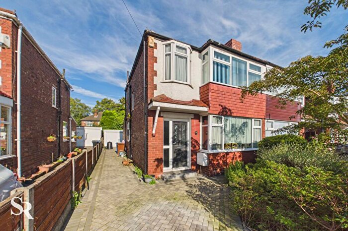 3 Bedroom Semi-Detached House For Sale In Coventry Avenue, Stockport, SK3