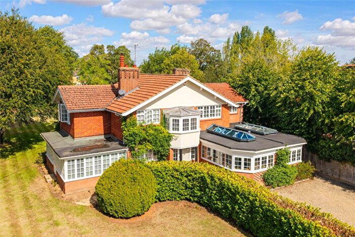 5 Bedroom Detached House For Sale In Biddenham Turn, Biddenham, Bedfordshire, MK40