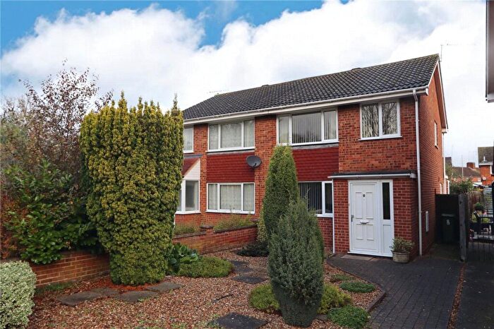 3 Bedroom Semi-Detached House To Rent In Richmond Way, Newport Pagnell, Milton Keynes, Buckinghamshire, MK16