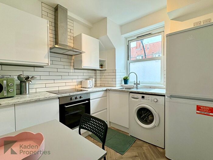 2 Bedroom Flat To Rent In Cranleigh Street, Ucl/Euston, NW1