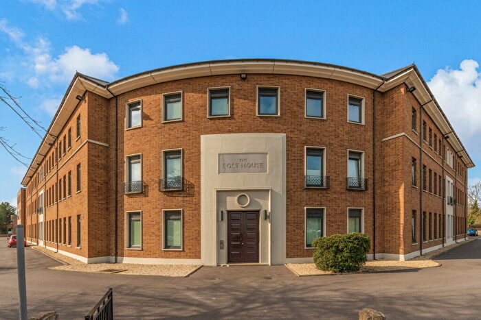 2 Bedroom Apartment For Sale In The Posthouse, Gloucester, GL4