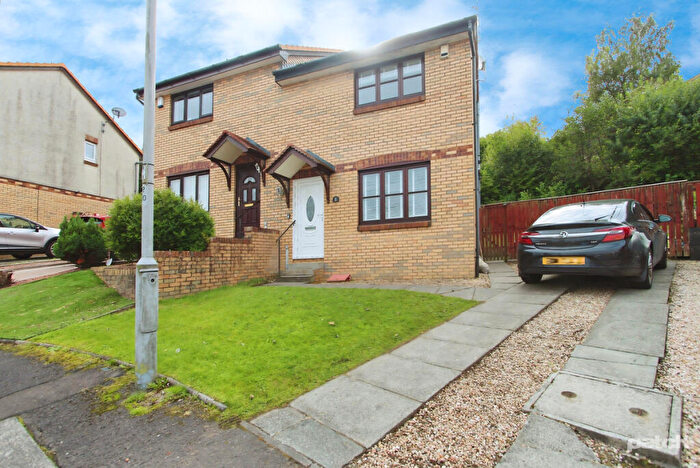 3 Bedroom Semi-Detached House For Sale In Gifford Wynd, Paisley, PA2