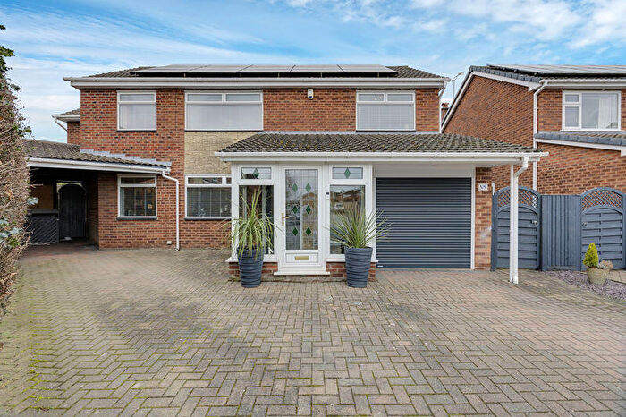 5 Bedroom Detached House For Sale In Montrose Court, Holmes Chapel, CW4