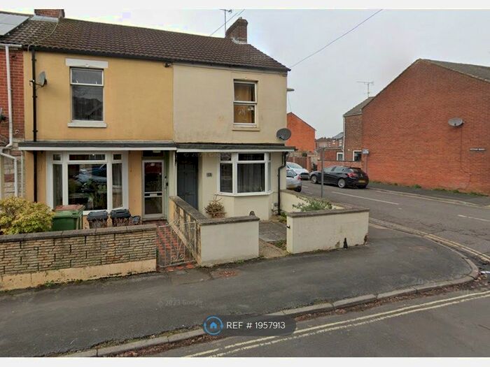 3 Bedroom End Of Terrace House To Rent In Newtown Road, Eastleigh, SO50