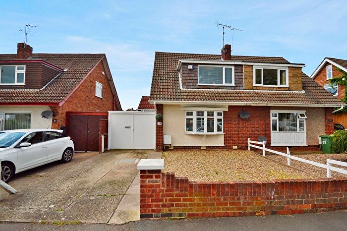 3 Bedroom Semi-Detached House To Rent In Cornwall Road, Wigston, LE18
