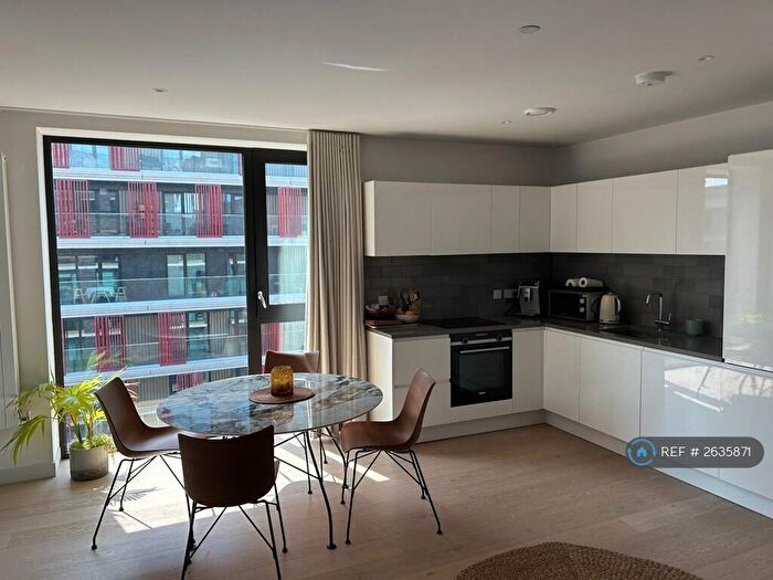 2 Bedroom Flat To Rent In John Cabot House, London, E16