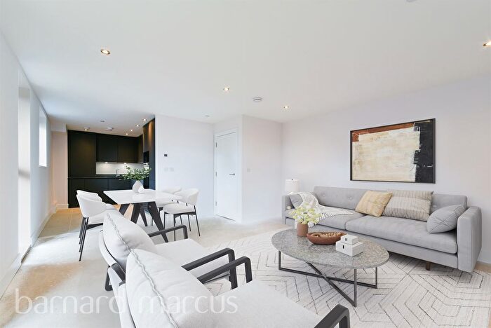 2 Bedroom Flat For Sale In Eldon Park, London, SE25