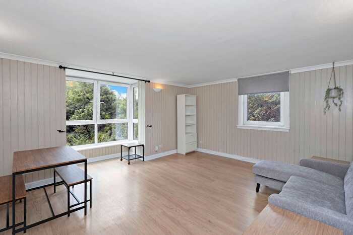 2 Bedroom Flat To Rent In Fair A Far, Cramond, Edinburgh, EH4