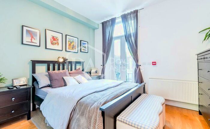 1 Bedroom Apartment To Rent In Hillfield Avenue, Crouch End, London, N8