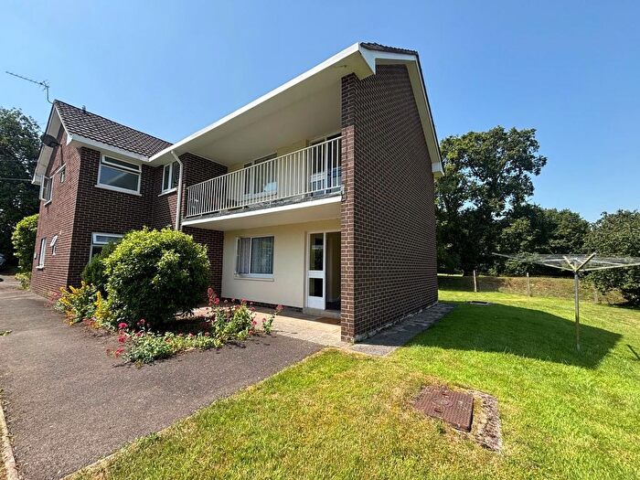 1 Bedroom Flat To Rent In Exeter, EX5
