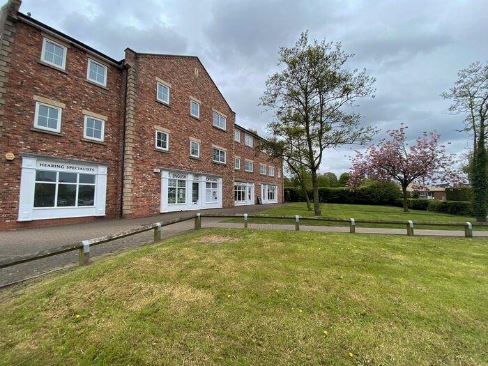 2 Bedroom Apartment To Rent In Hastings Court, Wickersley, S66