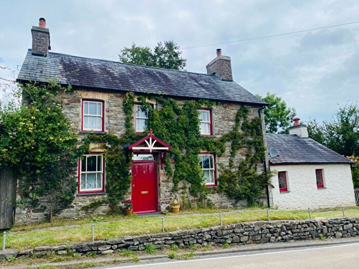 4 Bedroom Detached House For Sale In Drefach, Llanybydder, SA40