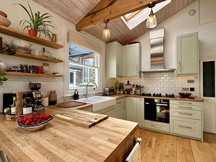 2 Bedroom Maisonette To Rent In Leamington Villas, London, SE13