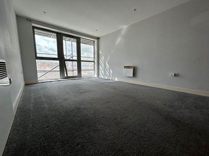 2 Bedroom Flat To Rent In Hall Street, Birmingham, B18