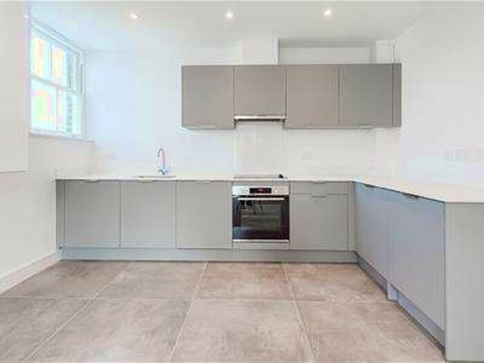 2 Bedroom Flat To Rent In Fore Street, Hertford, SG14