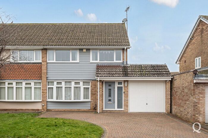 3 Bedroom Semi Detached House For Sale In Northwood Drive, Sittingbourne, Kent, ME10