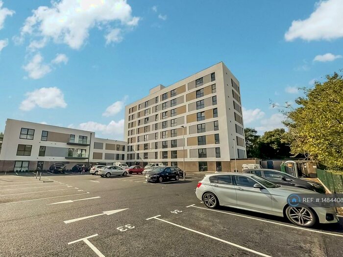 2 Bedroom Flat To Rent In The Observatory, Poole, BH15
