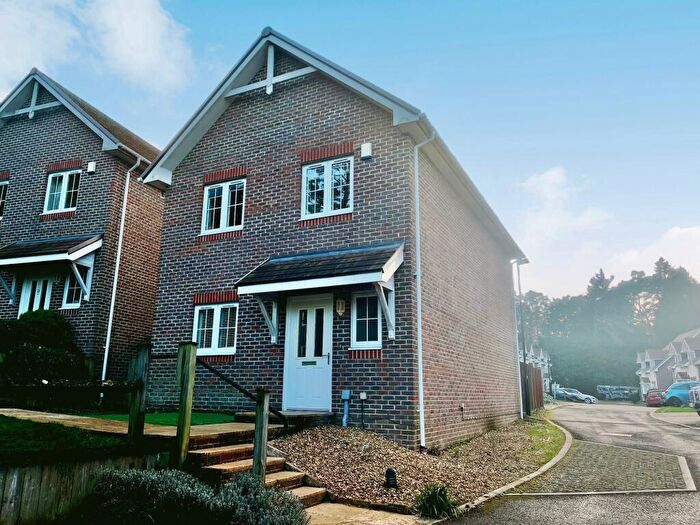 3 Bedroom Detached House To Rent In West End, SO18