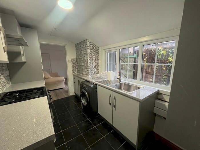 3 Bedroom Property To Rent In South Street, Harborne, Birmingham, B17